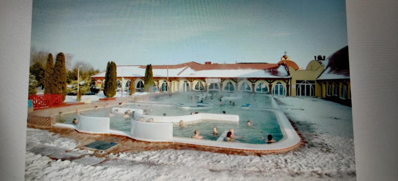 Apartmány ELBA Veľký Meder Kültér fotó
